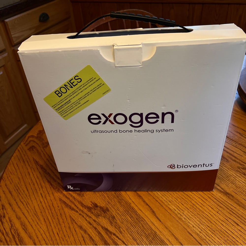 Bioventus Exogen ultrasound bone healing  system as-is. - Picture 8 of 8